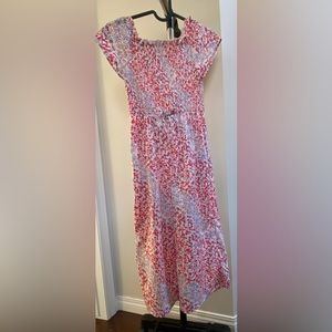 Ladies floral romper. Size 2 ladies.